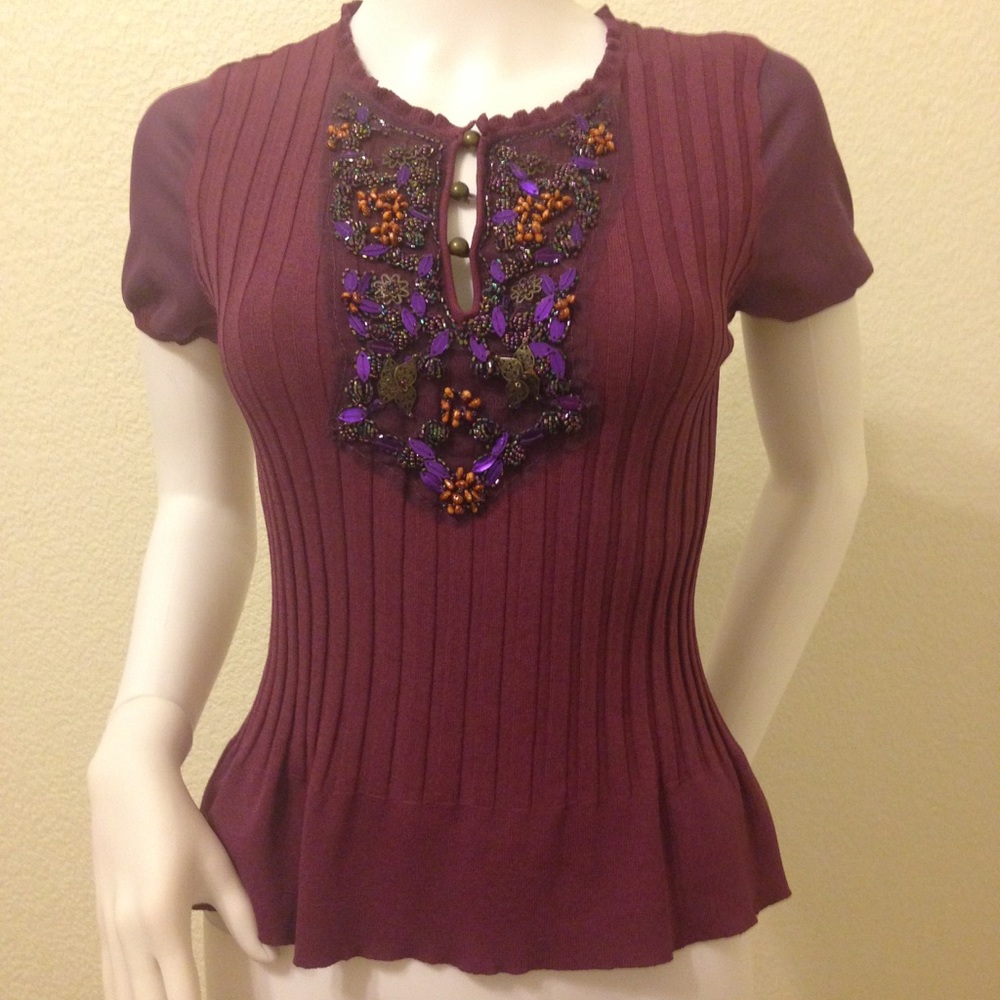 X.Y.Z. Eye catching top